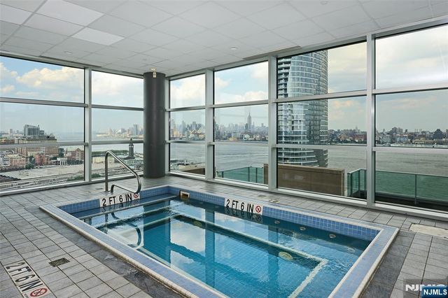 1 Shore Lane 2707, Jersey City, NJ 07310
