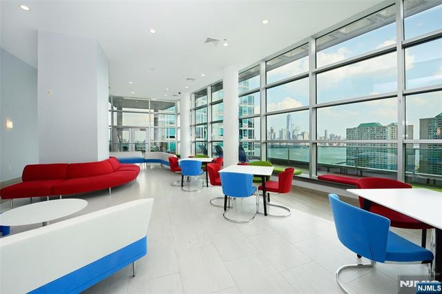 1 Shore Lane 2707, Jersey City, NJ 07310