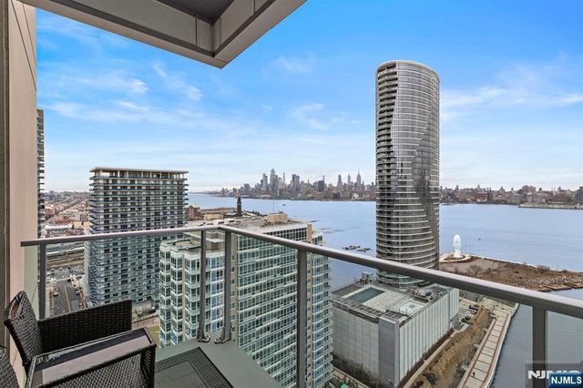 1 Shore Lane 2707, Jersey City, NJ 07310