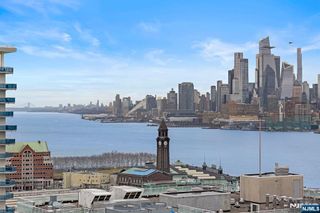 1 Shore Lane 2707, Jersey City, NJ 07310