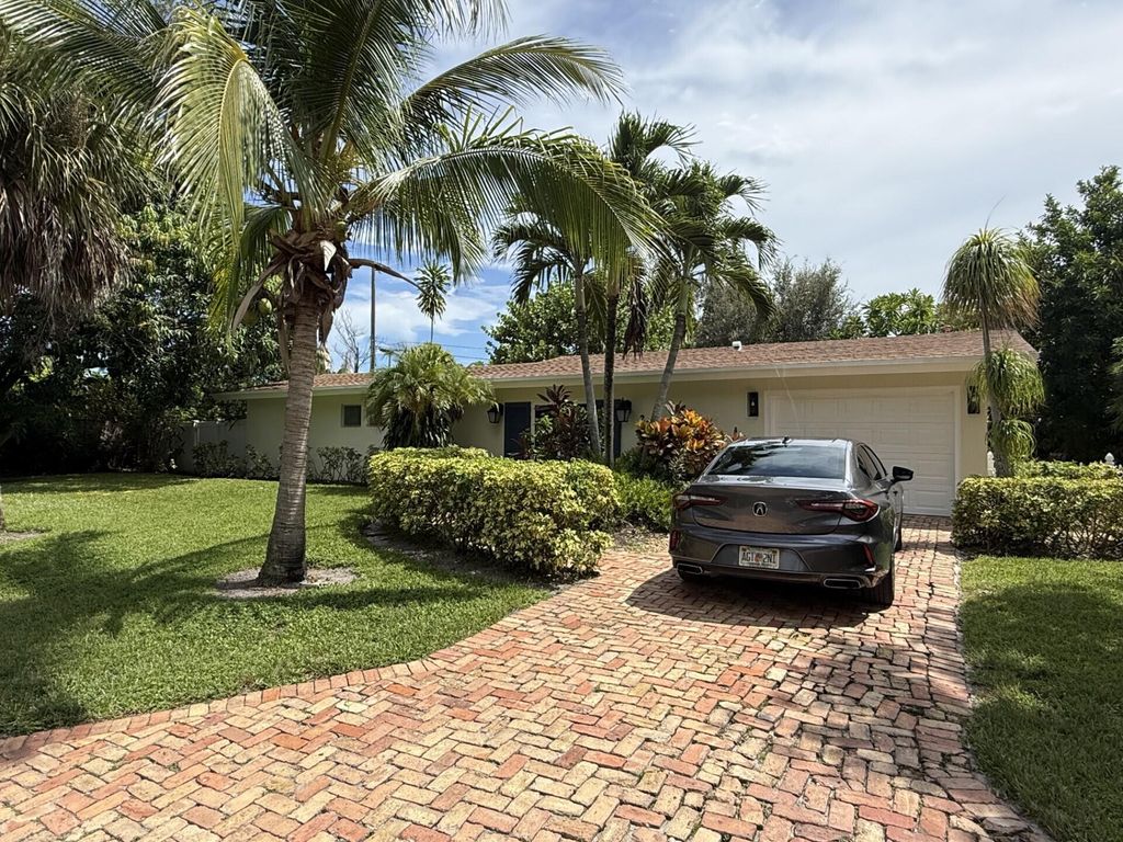 228 Lake Terrace, Delray Beach, FL 33444