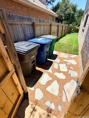 6306 Stable Farm, San Antonio, TX 78249
