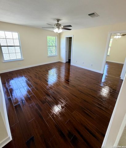 6306 Stable Farm, San Antonio, TX 78249