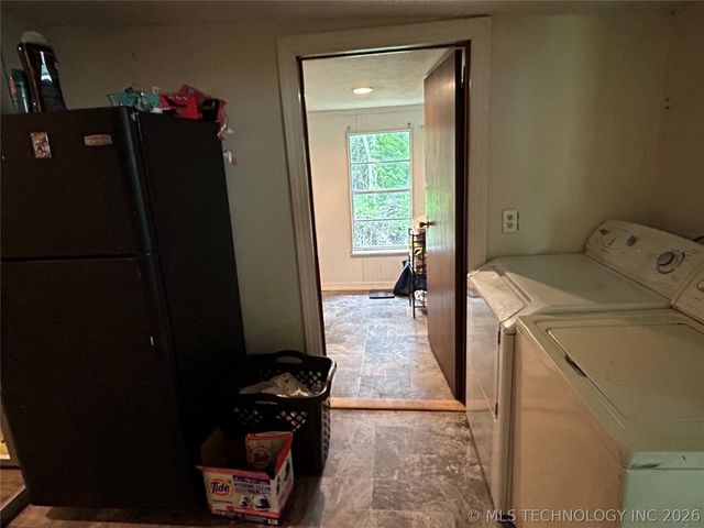 581 Dozer Bend, Eufaula, OK 74432