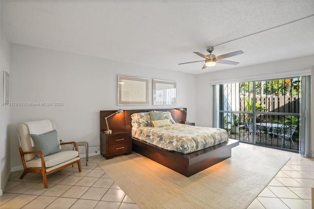 7320 Coldstream Dr, Hialeah, FL 33015