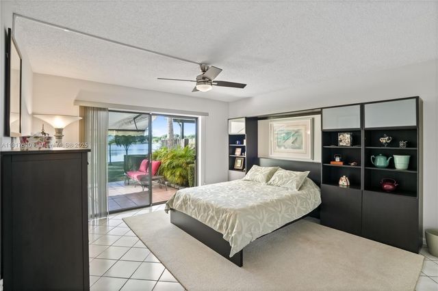 7320 Coldstream Dr, Hialeah, FL 33015