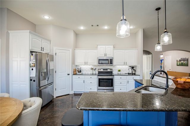 2552 N Tavistock Court, Fayetteville, AR 72704