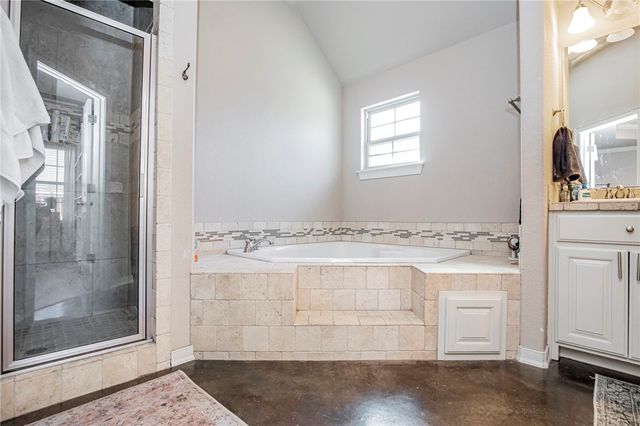 2552 N Tavistock Court, Fayetteville, AR 72704