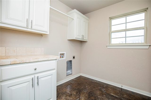 2552 N Tavistock Court, Fayetteville, AR 72704