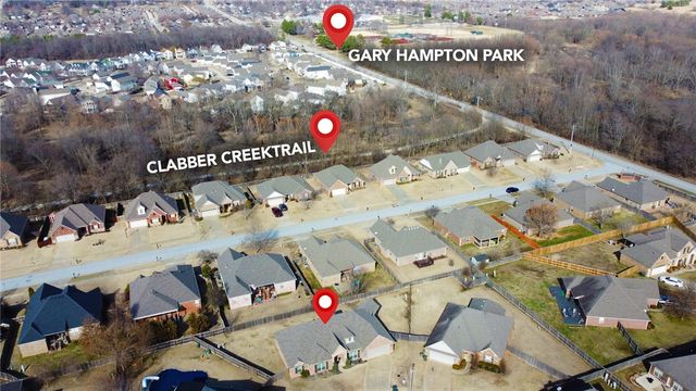 2552 N Tavistock Court, Fayetteville, AR 72704