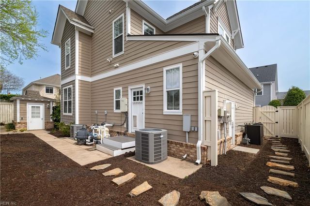 211 69th ST, Virginia Beach, VA 23451