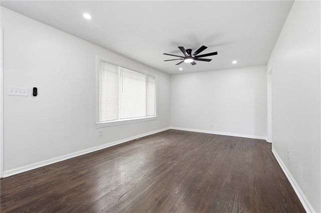 10518 Palmer Avenue, Kansas City, MO 64134
