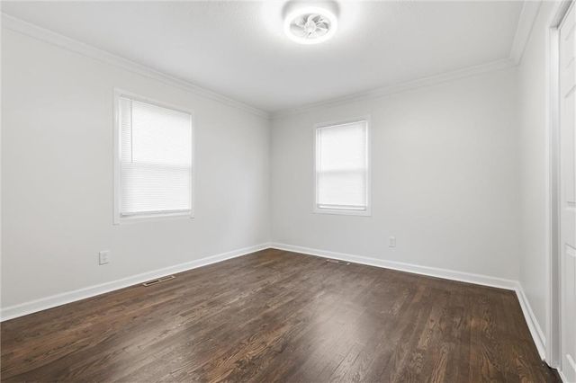 10518 Palmer Avenue, Kansas City, MO 64134