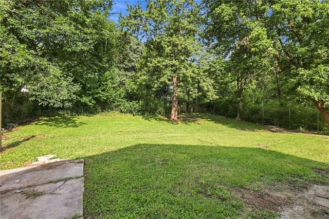 10518 Palmer Avenue, Kansas City, MO 64134