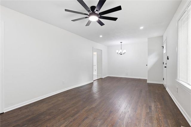 10518 Palmer Avenue, Kansas City, MO 64134