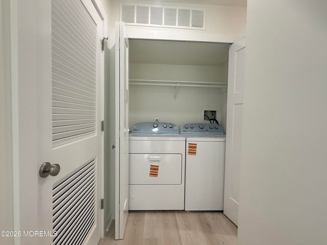 15 Lindsey Circle 15, Old Bridge, NJ 08857