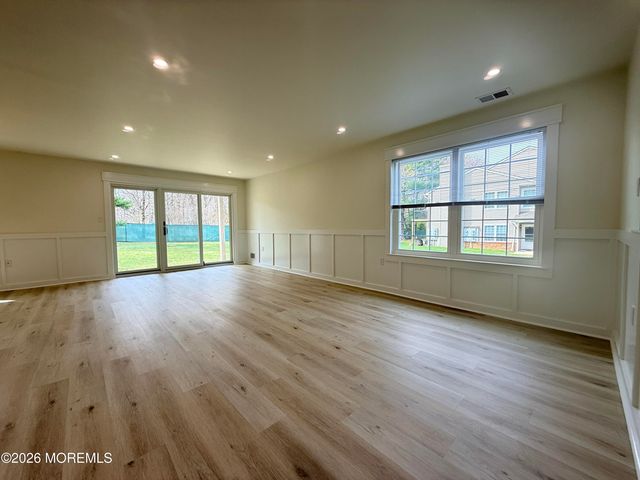 15 Lindsey Circle 15, Old Bridge, NJ 08857