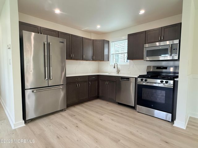 15 Lindsey Circle 15, Old Bridge, NJ 08857