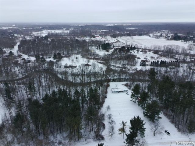 2681 Flint River Road, Lapeer, MI 48446