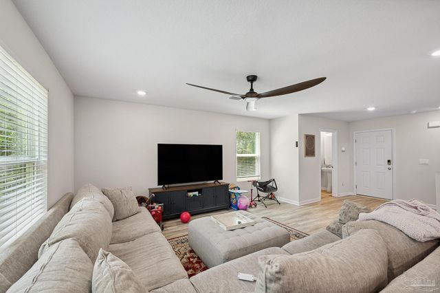 6064 Unbridled Loop, Pensacola, FL 32526