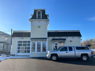 508 E Houghton Avenue, West Branch, MI 48661