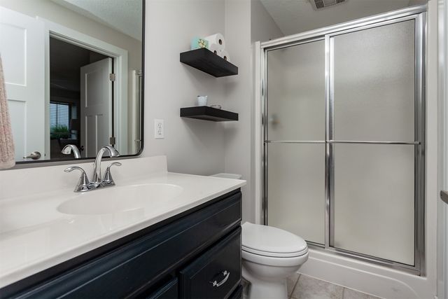 7005 Sheridan Circle, Urbandale, IA 50322