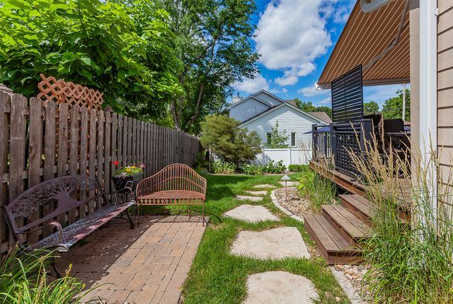 7005 Sheridan Circle, Urbandale, IA 50322