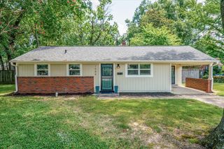 1588 COLONIAL RD, Memphis, TN 38117