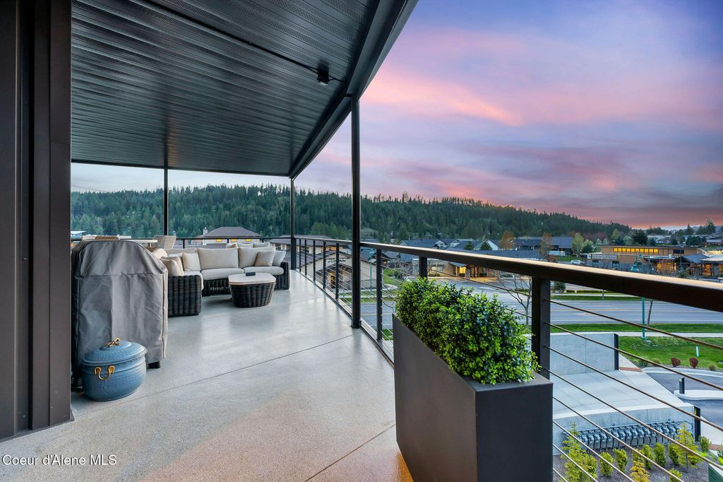 1579 W Riverstone DR, UNIT 301, Coeur d'Alene, ID 83814 photo 4