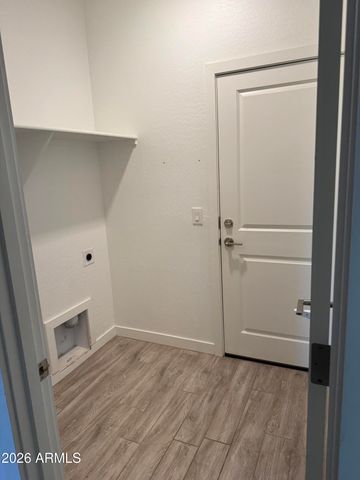 21424 W MELLOW Street W, Wittmann, AZ 85361