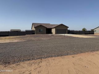 21424 W MELLOW Street W, Wittmann, AZ 85361