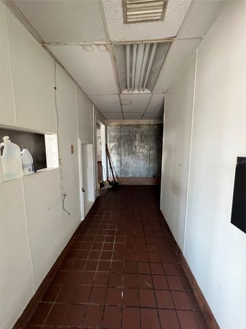 1223 E Belt line 128, Desoto, TX 75115