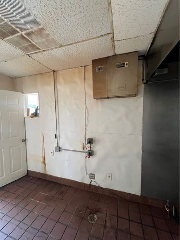 1223 E Belt line 128, Desoto, TX 75115