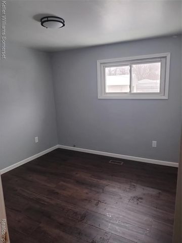 8145 Lozier Avenue, Warren, MI 48089