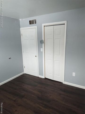 8145 Lozier Avenue, Warren, MI 48089