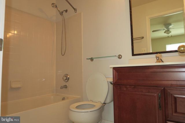 5818 COWLING CT, Alexandria, VA 22304