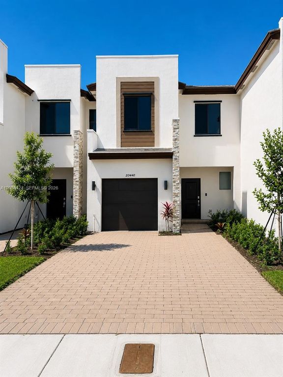20440 NE 2nd Court 20440, Miami, FL 33179