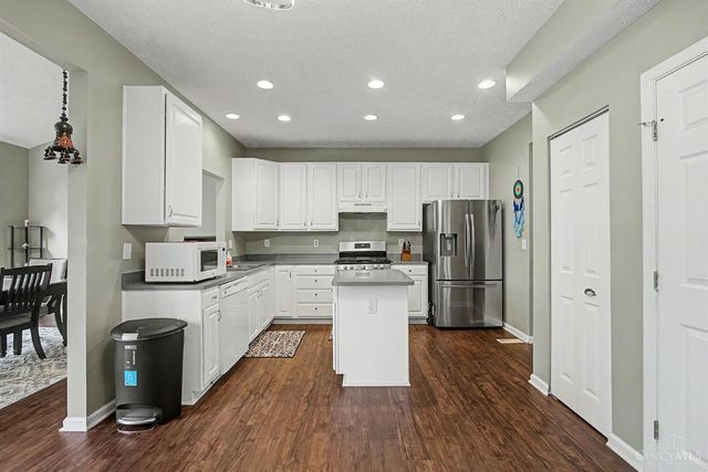 17 Christman Drive, Springboro, OH 45066