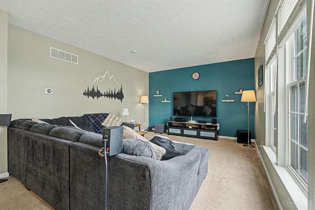 17 Christman Drive, Springboro, OH 45066