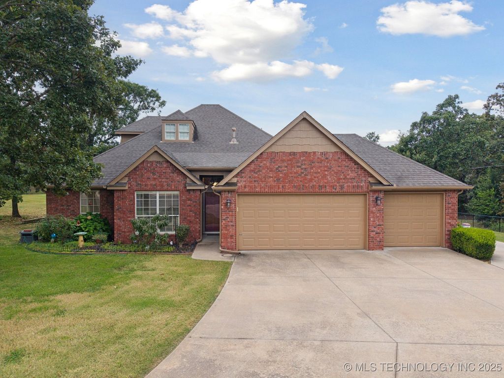 12192 N 179th East Avenue, Collinsville, OK 74021