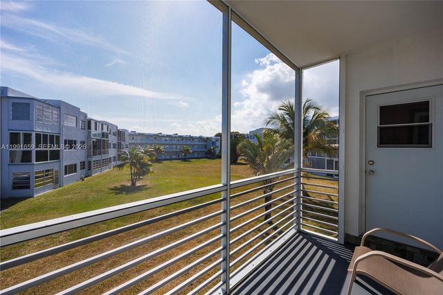 2300 Park Lane 203, Hollywood, FL 33021