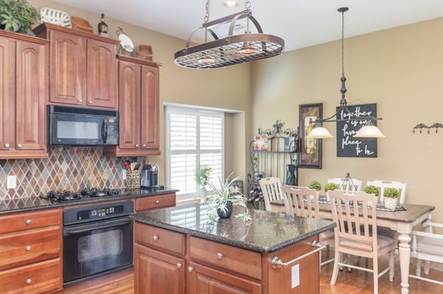 2084 Barret Drive, Frisco, TX 75033