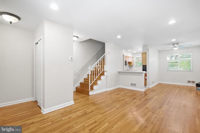 4229 FORT DUPONT TER SE, Washington, DC 20020