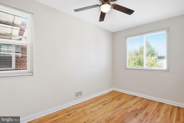 4229 FORT DUPONT TER SE, Washington, DC 20020