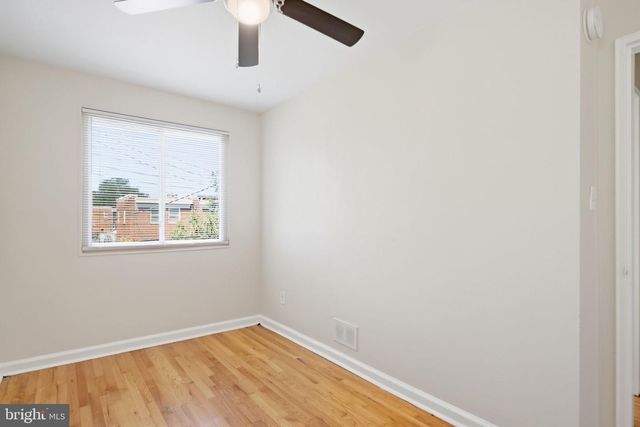 4229 FORT DUPONT TER SE, Washington, DC 20020