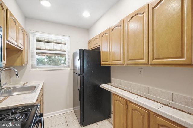 4229 FORT DUPONT TER SE, Washington, DC 20020