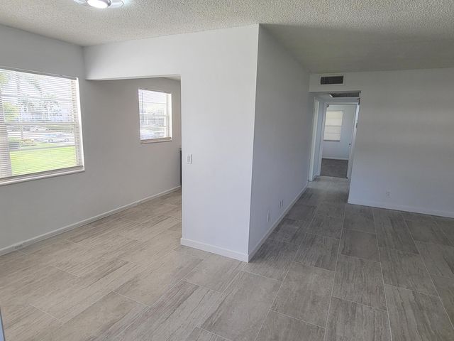 613 Fanshaw, Boca Raton, FL 33434