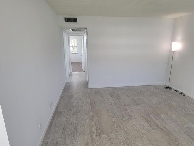613 Fanshaw, Boca Raton, FL 33434