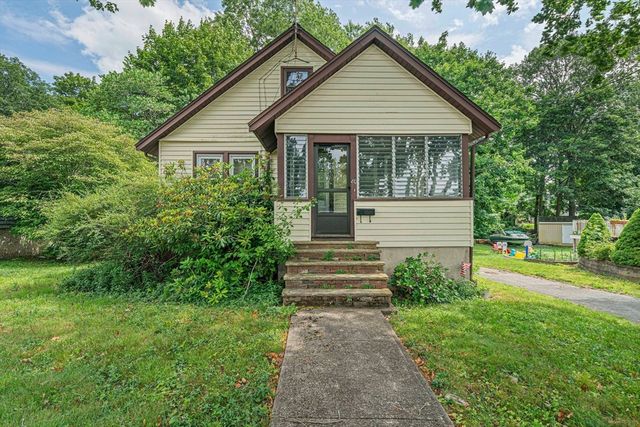 80 Sunset Ave, Brockton, MA 02301