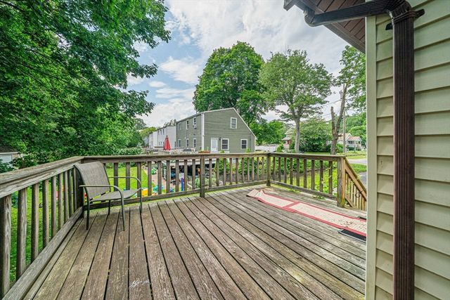 80 Sunset Ave, Brockton, MA 02301